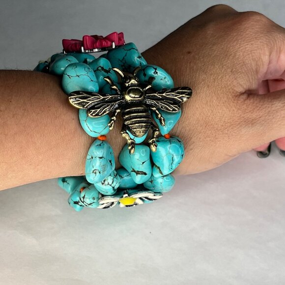 Lucky brand Turquoise Stone Chunky Bracelet With Bee & Flower Accents boho - Picture 6 of 8